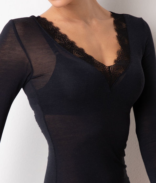 Lovable Maglia Manica Scollo a V con pizzo Ultralight and Warm in modal e cashmere, nero
