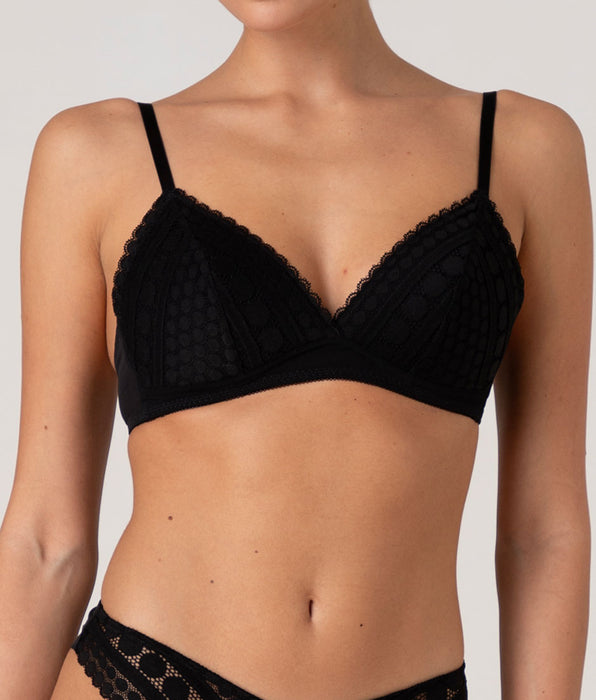 Lovable Dot Lace Padded Triangle Non-Wired Bra in lace, black