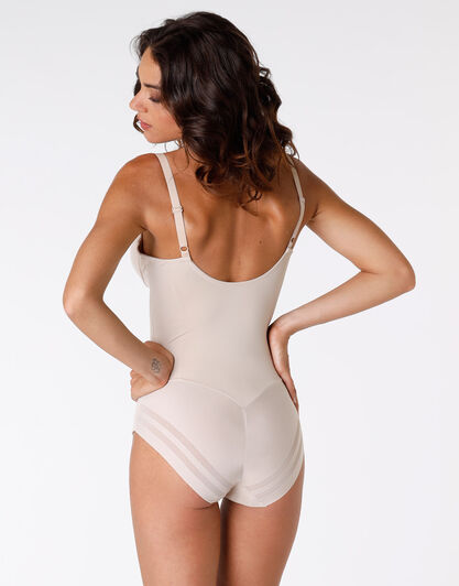 Body ferretto senza imbottitura Generous New Fit, skin, in microfibra. Alto sostegno e invisibilità-LOVABLE