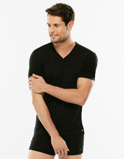 T-Shirt Cotton Stretch nero in cotone elasticizzato con scollo a V profondo-LOVABLE
