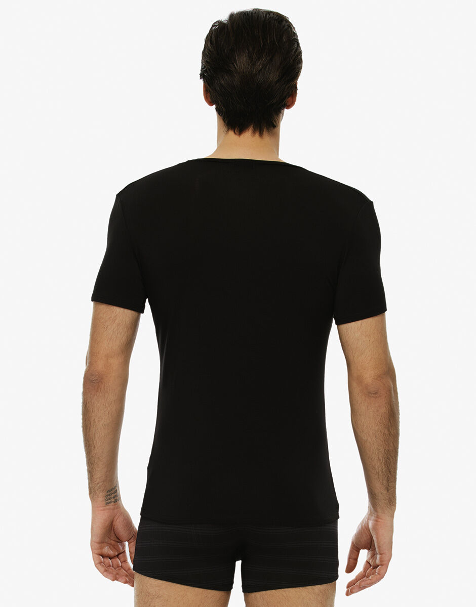 Magliette uomo nere best sale